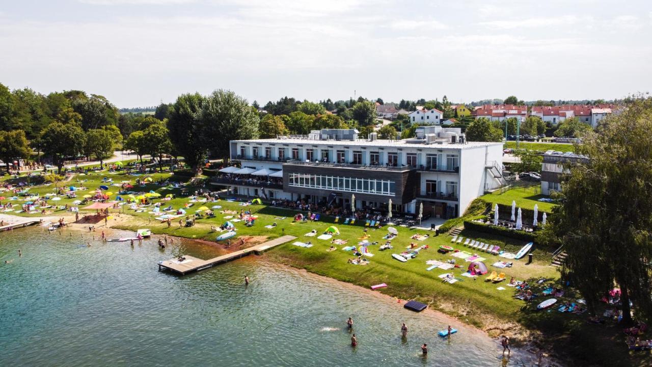 Neufeldersee Hotel & Restaurant Neufeld an der Leitha Exterior photo